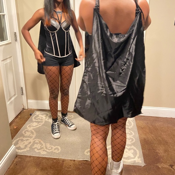 Womens Batman Costume - Picture 3 of 3